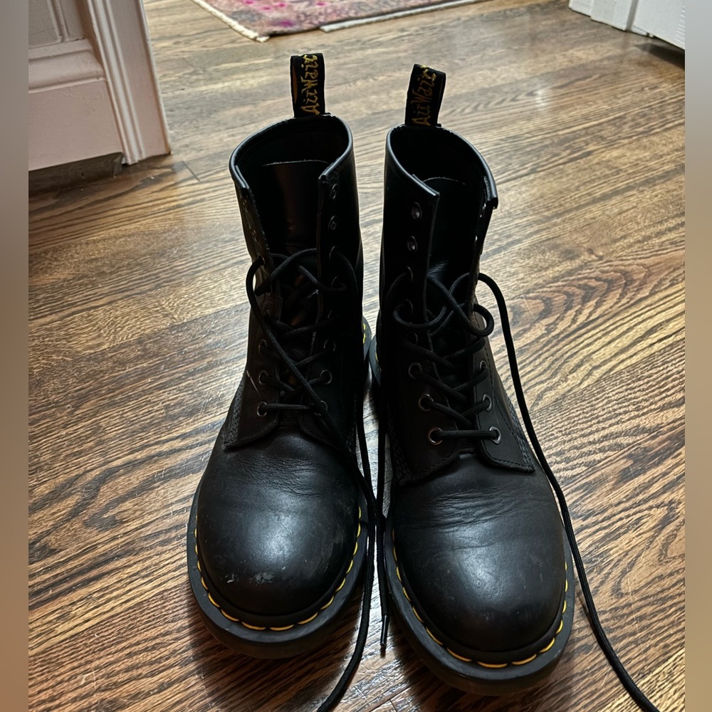 Only worn several times. Scuffed on both fronts.